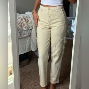 Aritzia Cream Cargo Pants